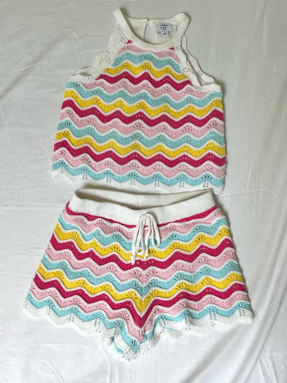 crown & ivy Kids Lined Crochet Knit Set with Pink, Yellow and Aqua Waves
